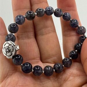 Cordierite stones bracelet